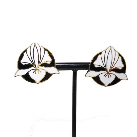 Vintage Isle of Skye Cloisonné Enamel Earrings, Black & White Lily, Gold Plated - Picture 4 of 10